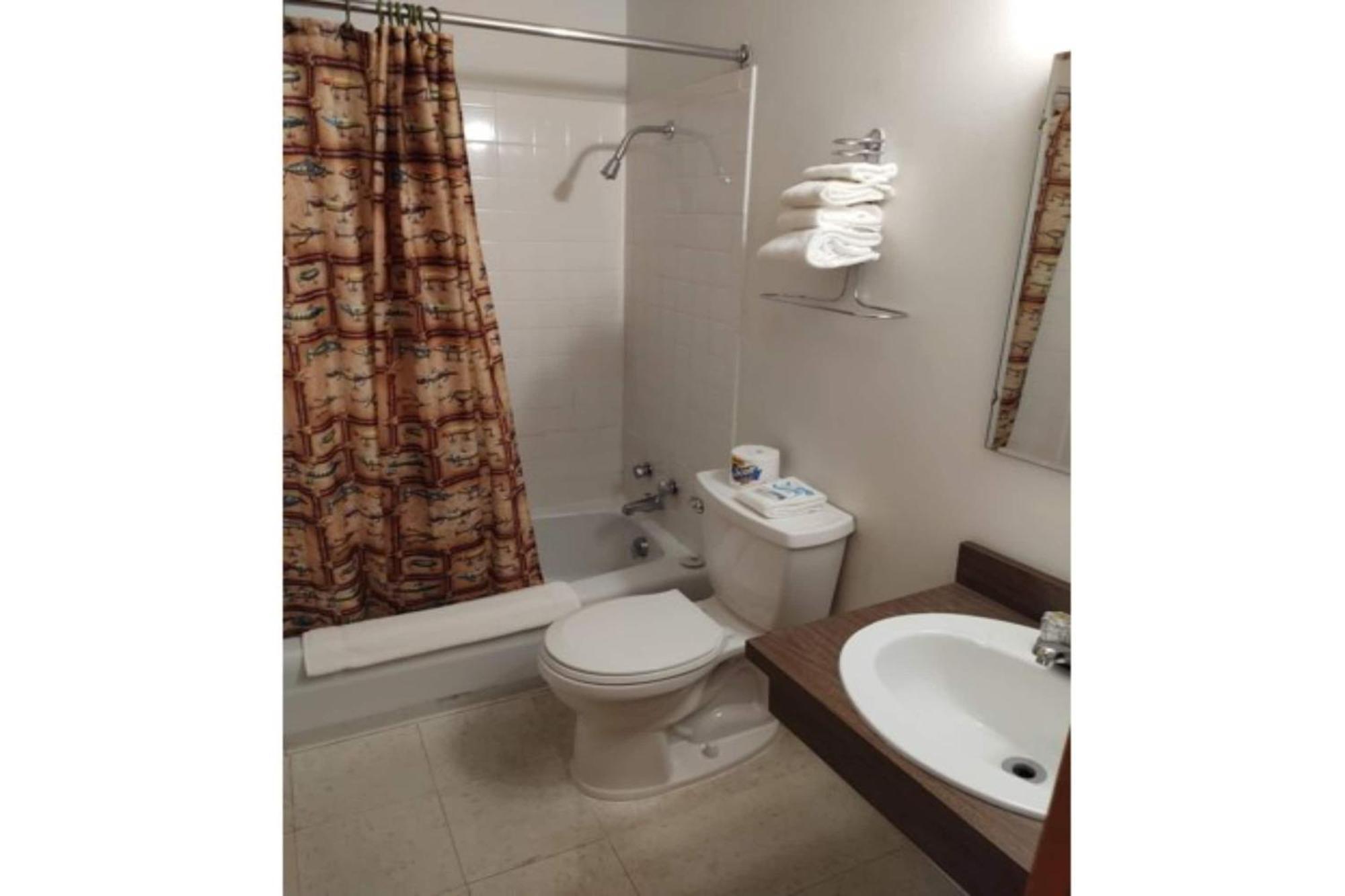 Love Hotels Voyageur By Oyo At International Falls Mn מראה חיצוני תמונה