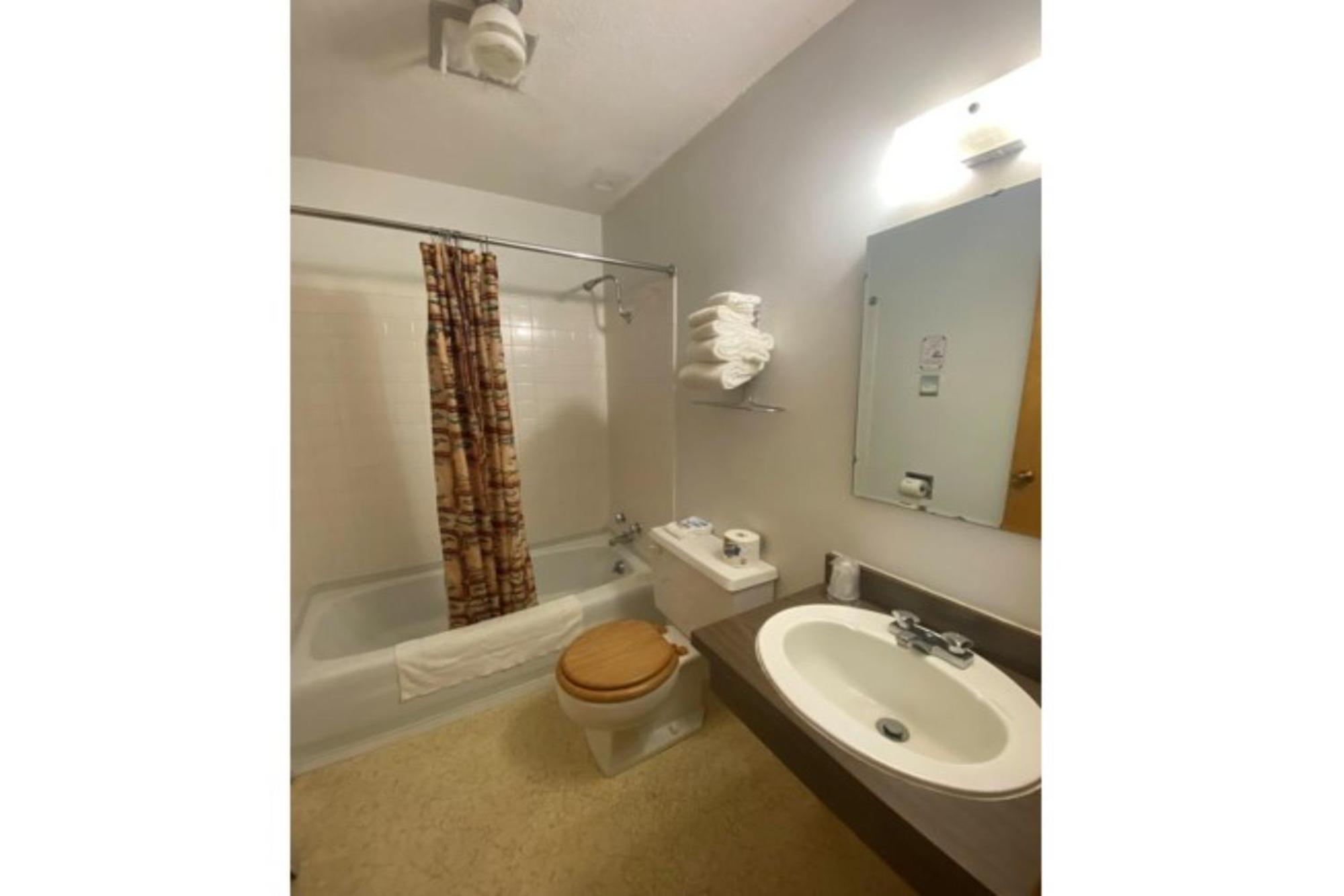 Love Hotels Voyageur By Oyo At International Falls Mn מראה חיצוני תמונה